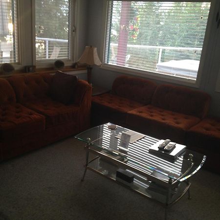 Eagle'S Nest B&B Lake Country Room photo
