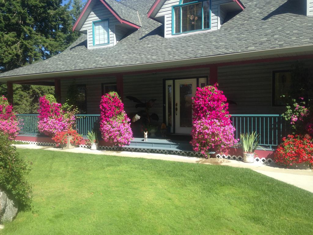 Eagle'S Nest B&B Lake Country Exterior photo