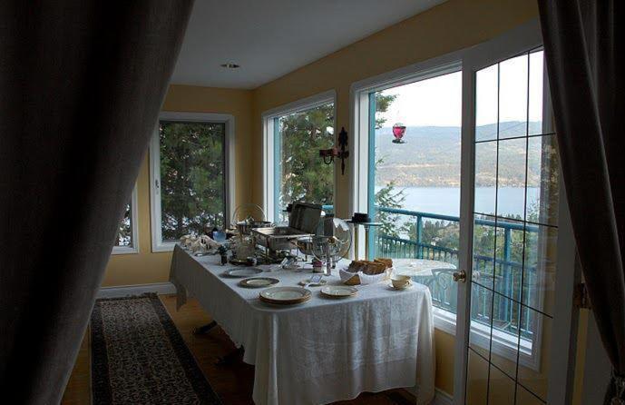 Eagle'S Nest B&B Lake Country Exterior photo