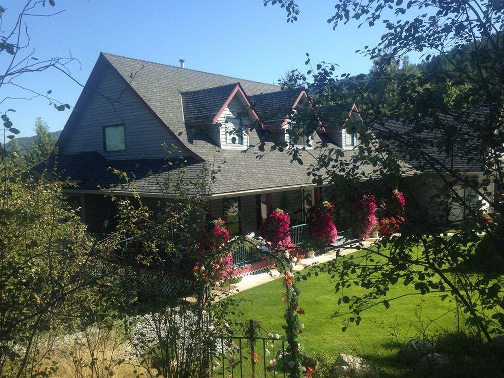 Eagle'S Nest B&B Lake Country Exterior photo
